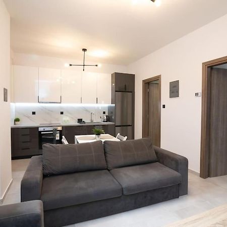 Modern & Comfy Apartment Thessaloniki Exterior foto