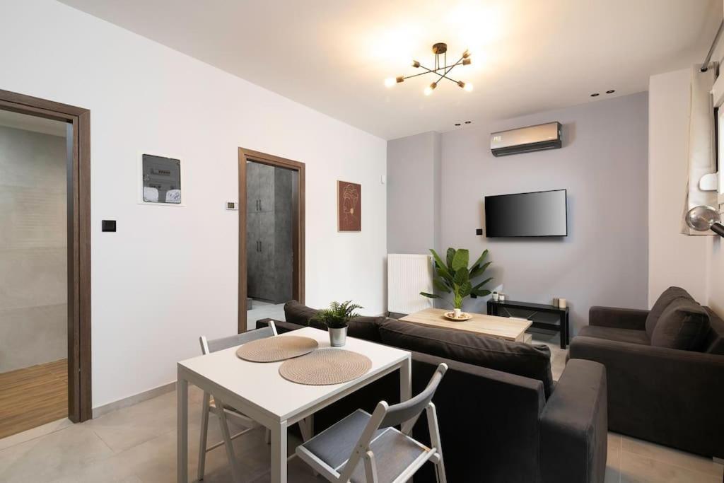 Modern & Comfy Apartment Thessaloniki Exterior foto
